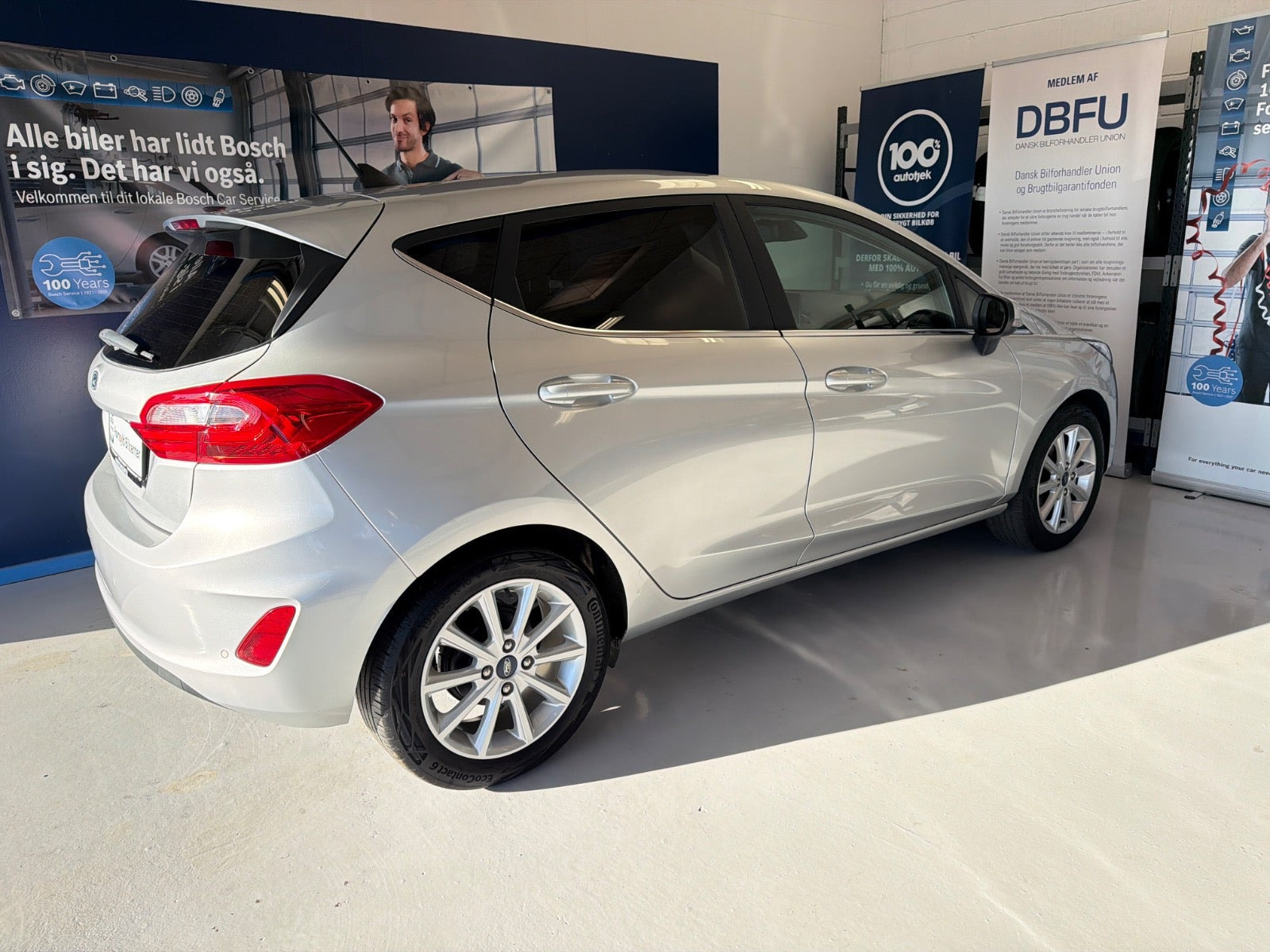 Sølv Ford Fiesta fra 2020