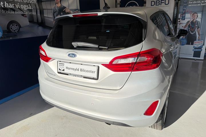 Sølv Ford Fiesta fra 2020
