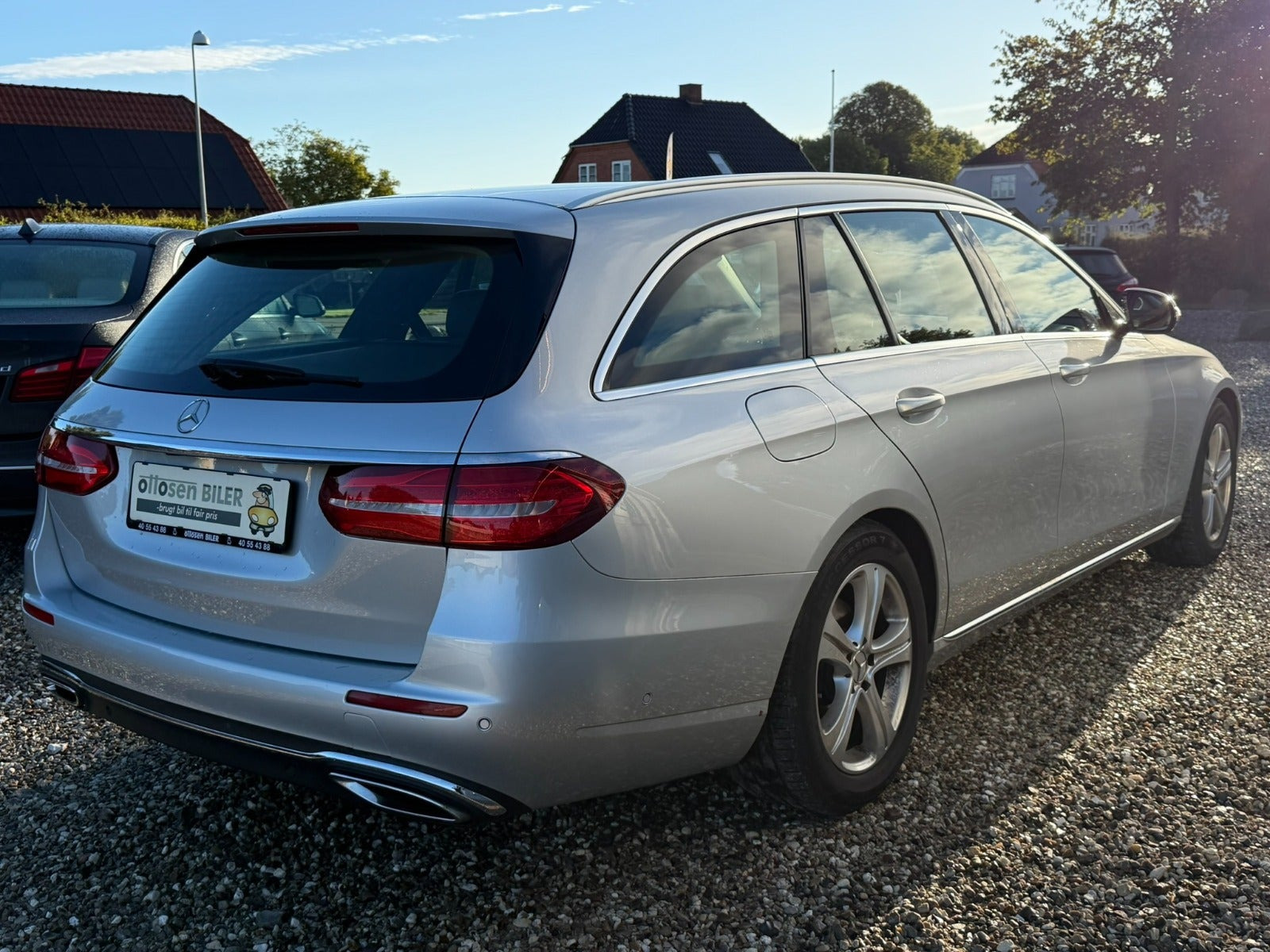 Sølv Mercedes E220 d fra 2017