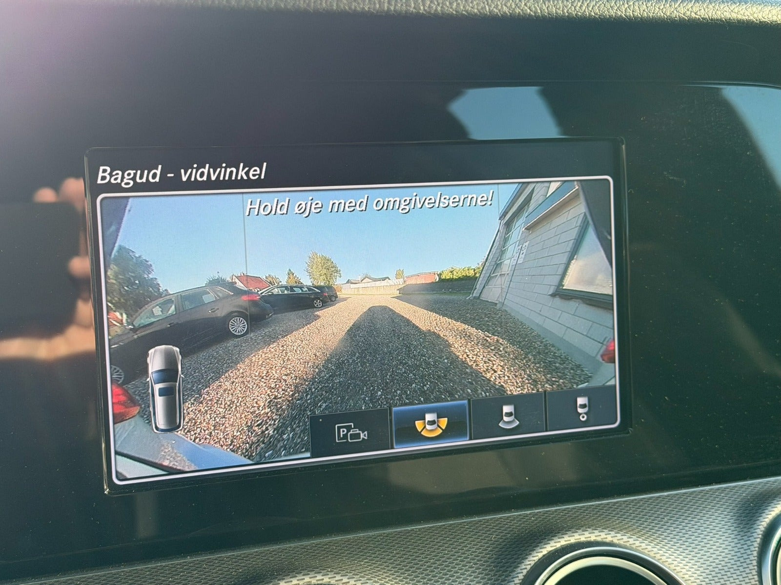 Sølv Mercedes E220 d fra 2017