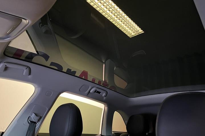 Sort Xpeng G9 fra 2024