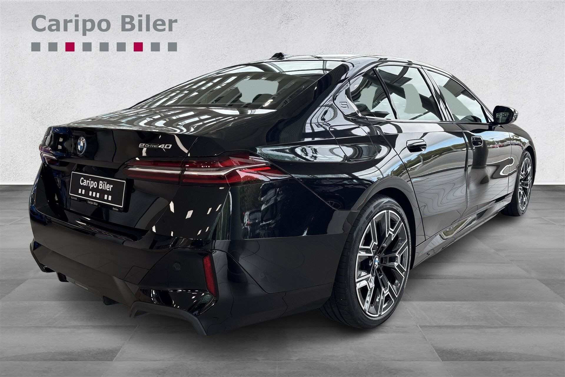 Sort BMW i5 fra 2025