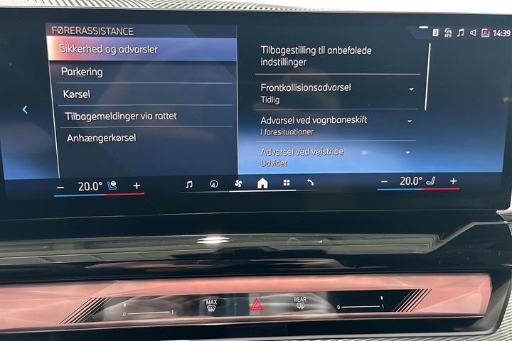 Sort BMW i5 fra 2025