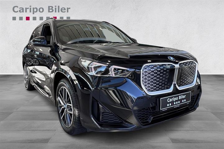 Sort BMW iX1 fra 2025