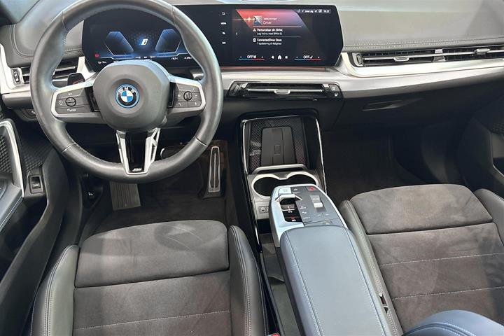 Sort BMW iX1 fra 2025