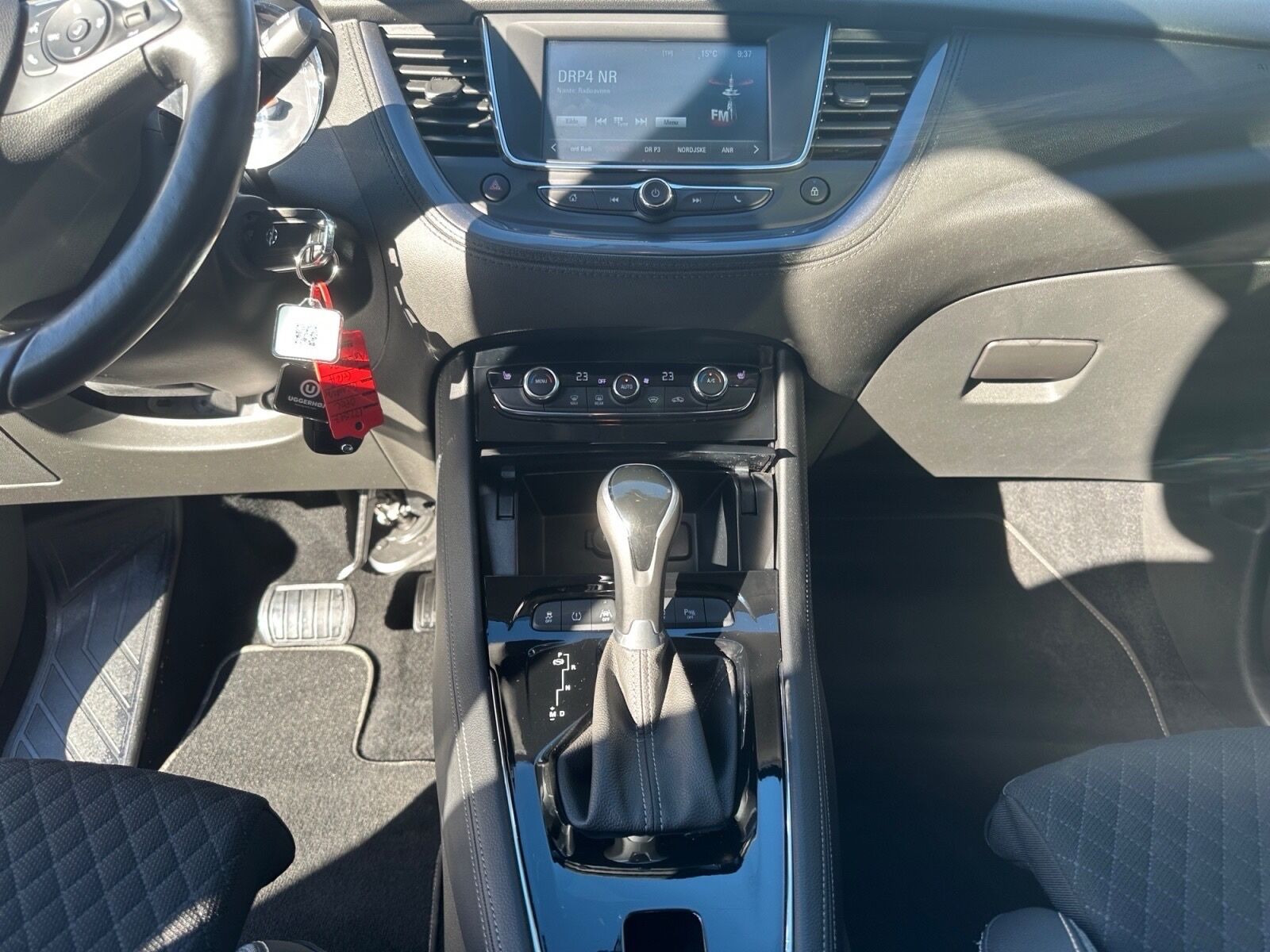 Grå Opel Grandland X fra 2020