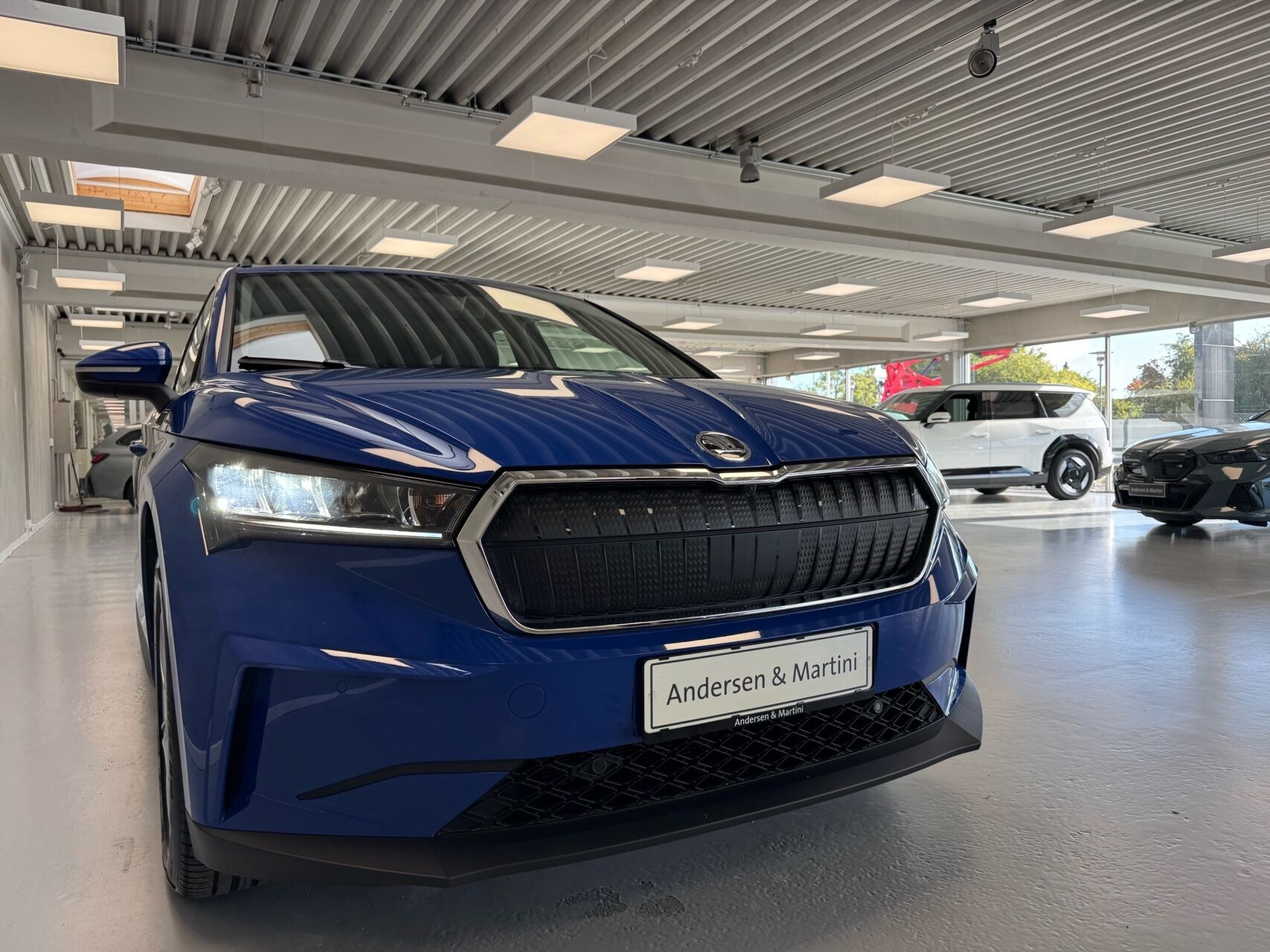 Blå Skoda Enyaq fra 2024
