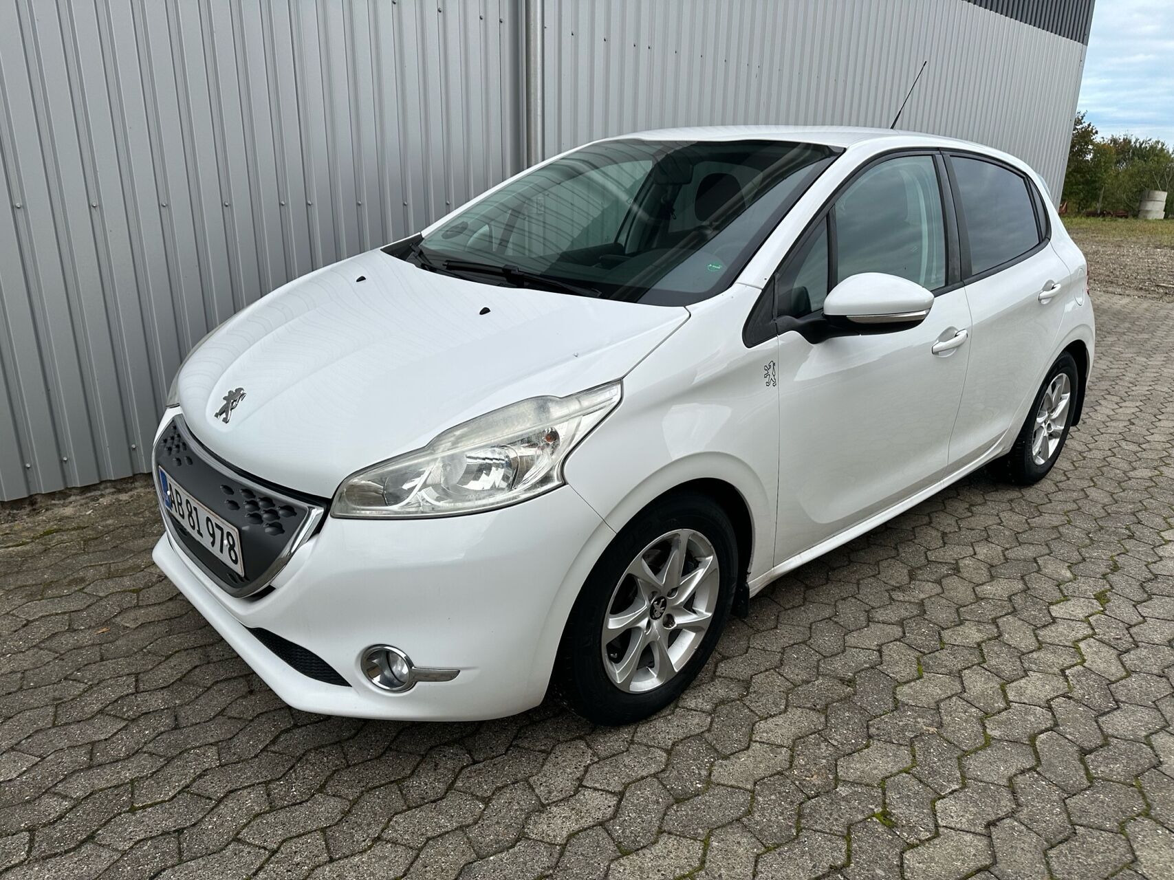 Peugeot 208 1,4 e-HDi Active ESG 68HK 5d Aut.