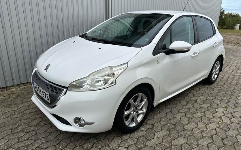 Peugeot 208 1,4 e-HDi Active ESG 68HK 5d Aut.