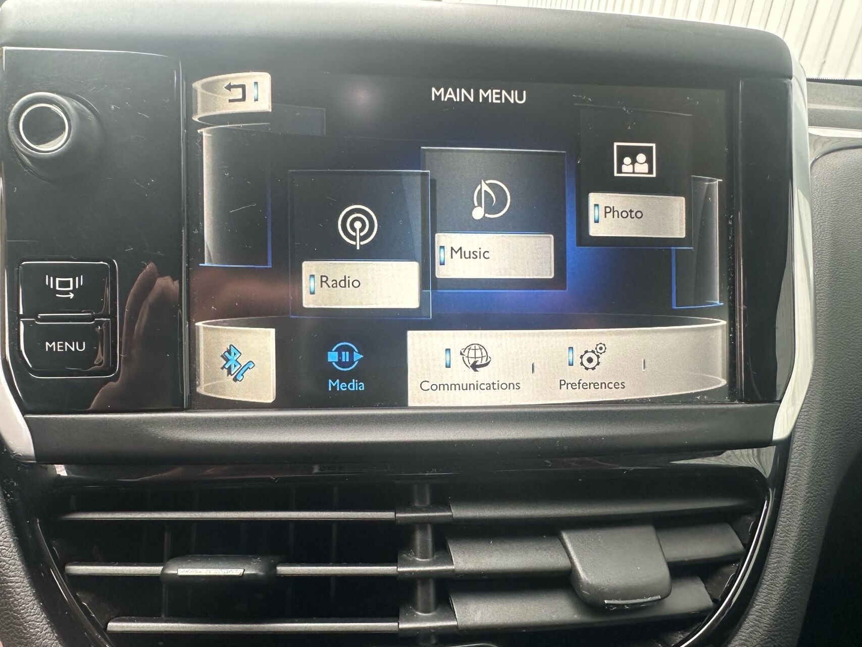 Hvid Peugeot 208 fra 2012
