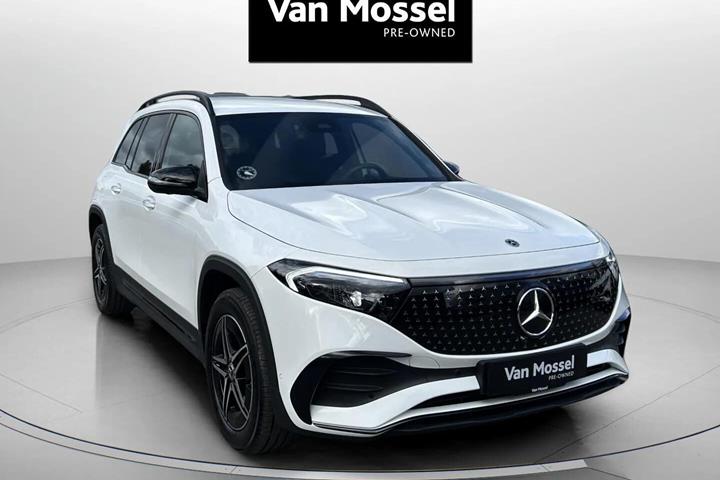 Hvid Mercedes EQB250+ fra 2025