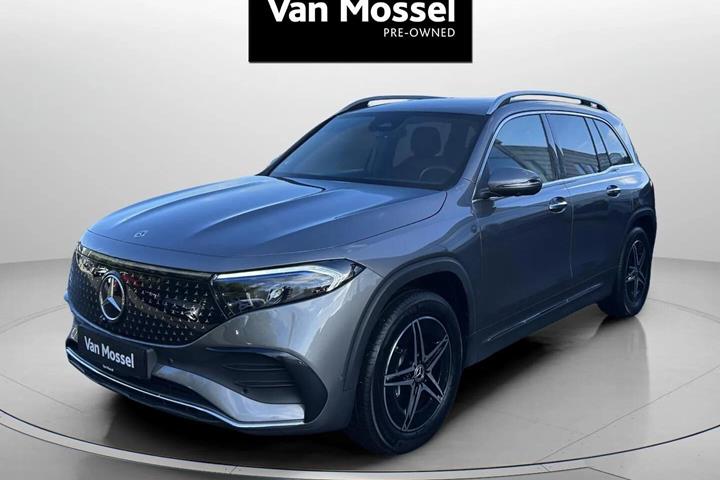 Grå Mercedes EQB250+ fra 2025