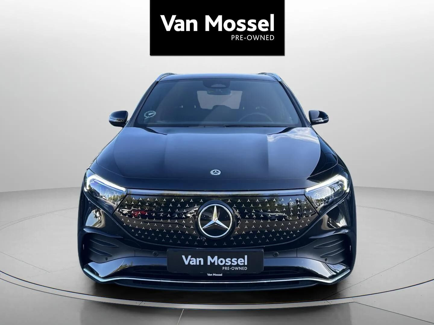 Sort Mercedes EQA250+ fra 2025