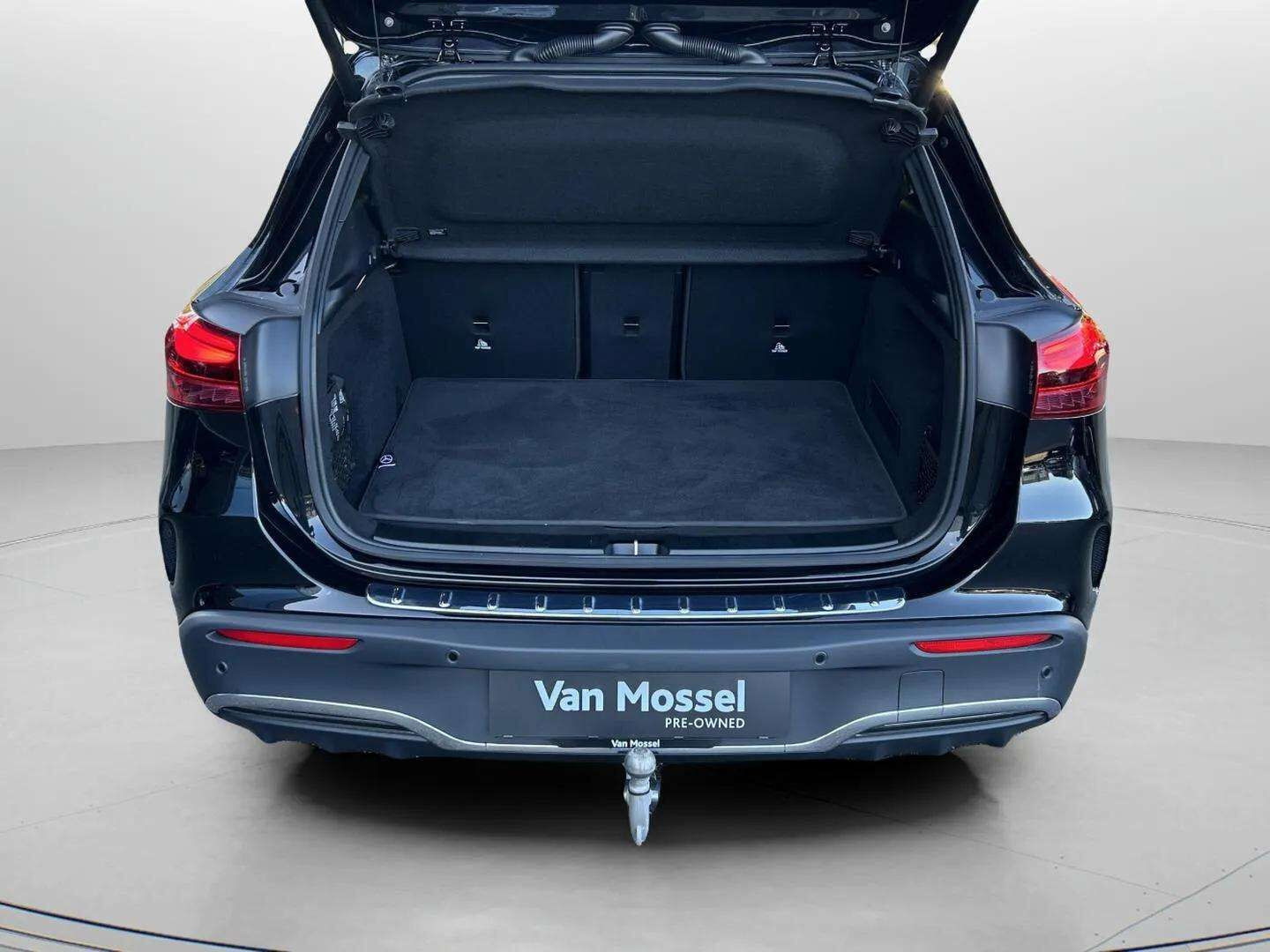 Sort Mercedes EQA250+ fra 2025