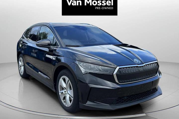 Sort Skoda Enyaq fra 2023