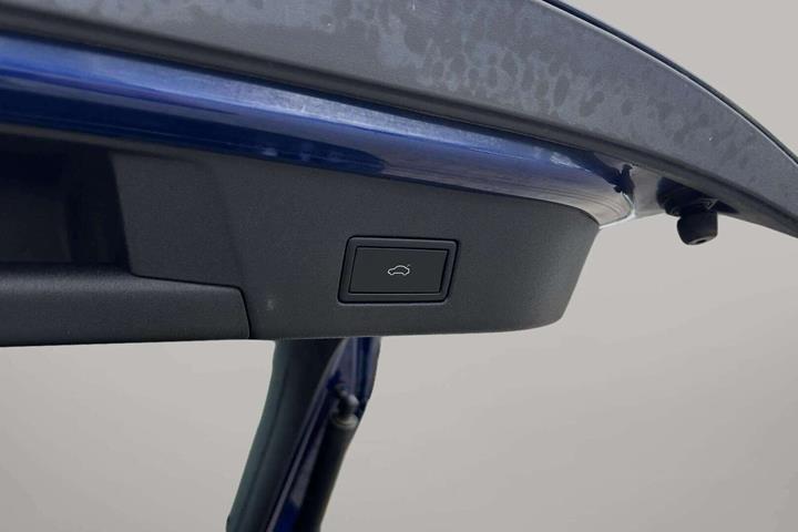 Blå VW ID.5 fra 2023