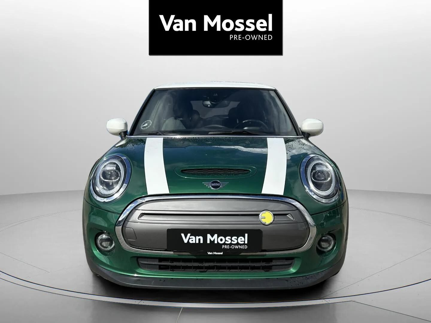 Grøn Mini Cooper fra 2021