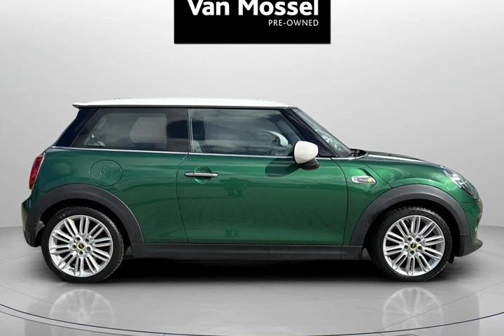 Grøn Mini Cooper fra 2021