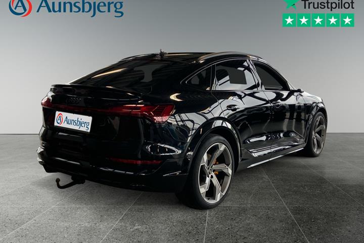 Sort Audi e-tron S fra 2022