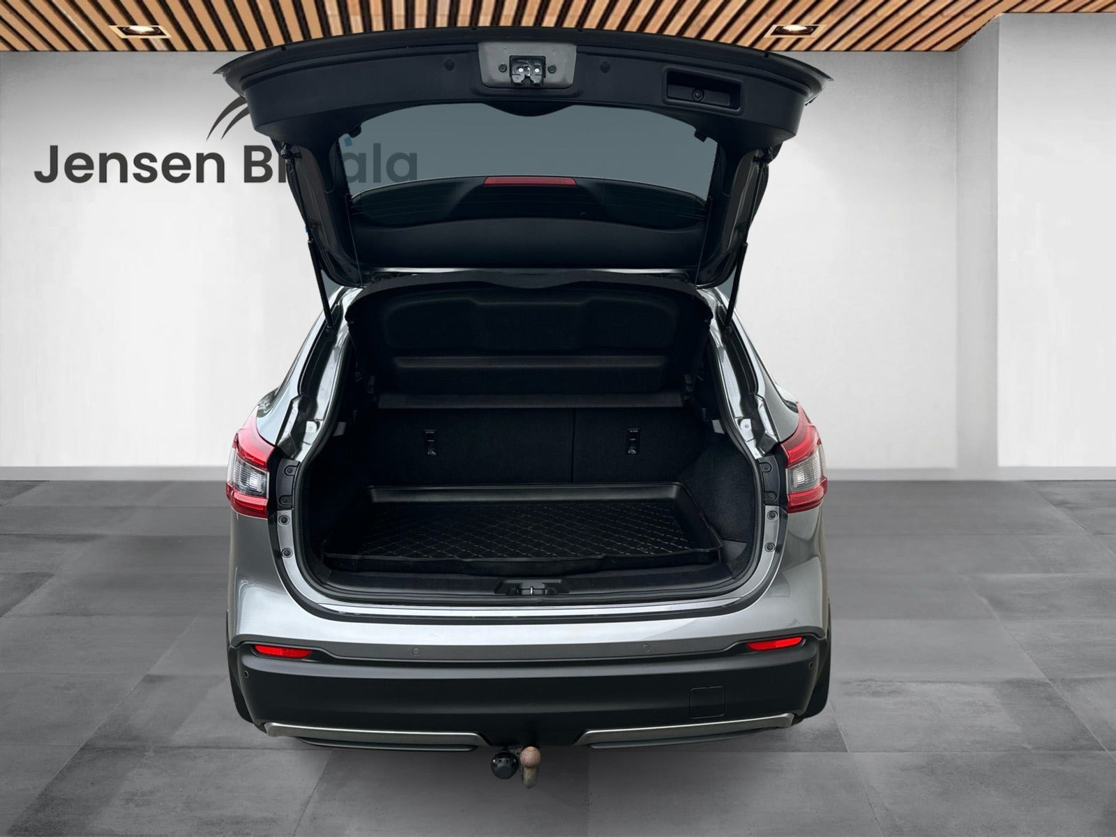 Grå Nissan Qashqai fra 2018