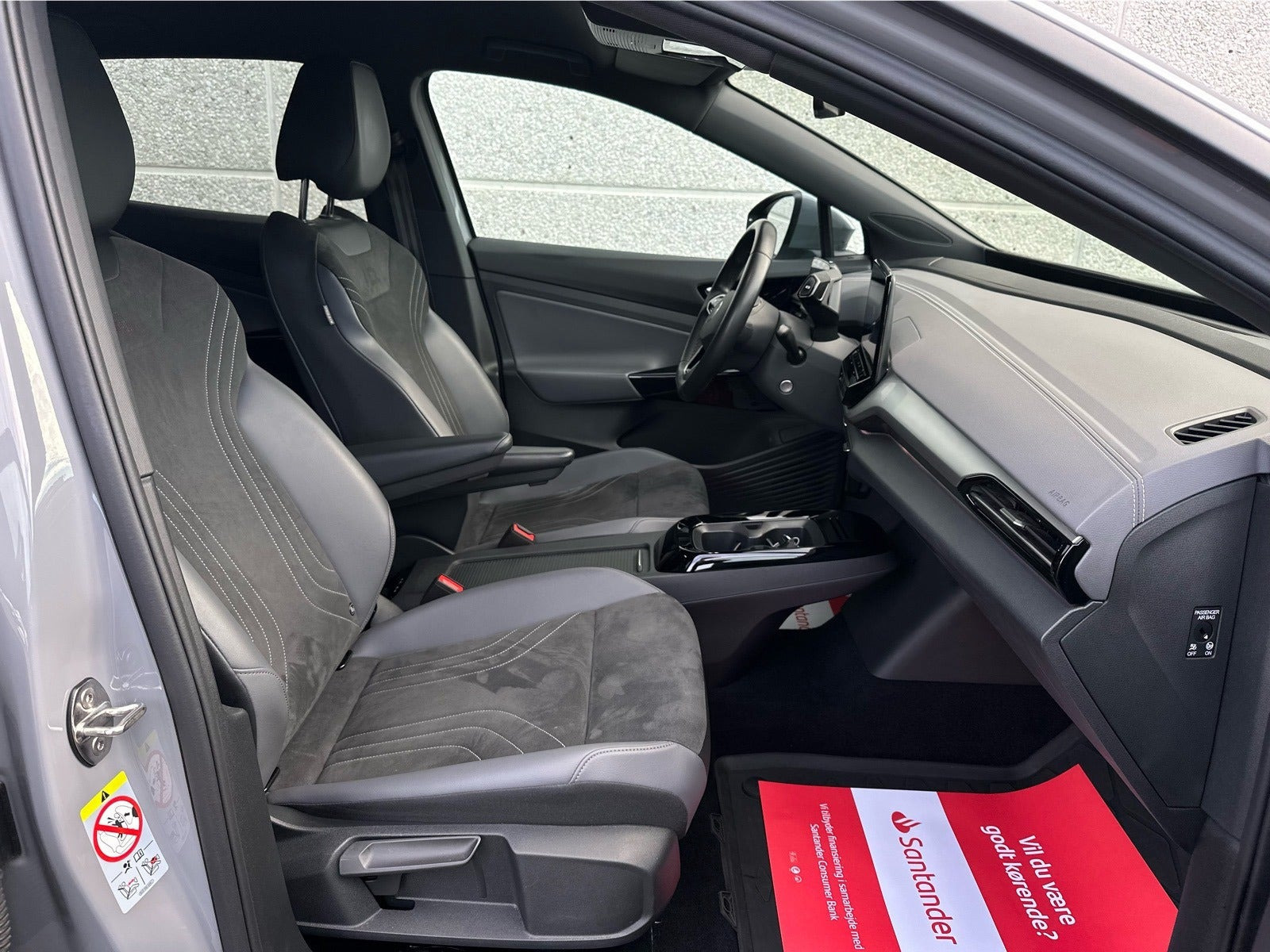 Grå VW ID.4 fra 2023