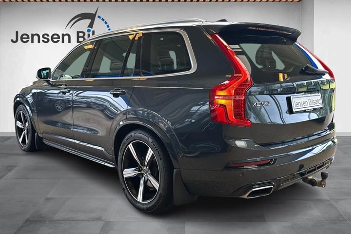 Grå Volvo XC90 fra 2019