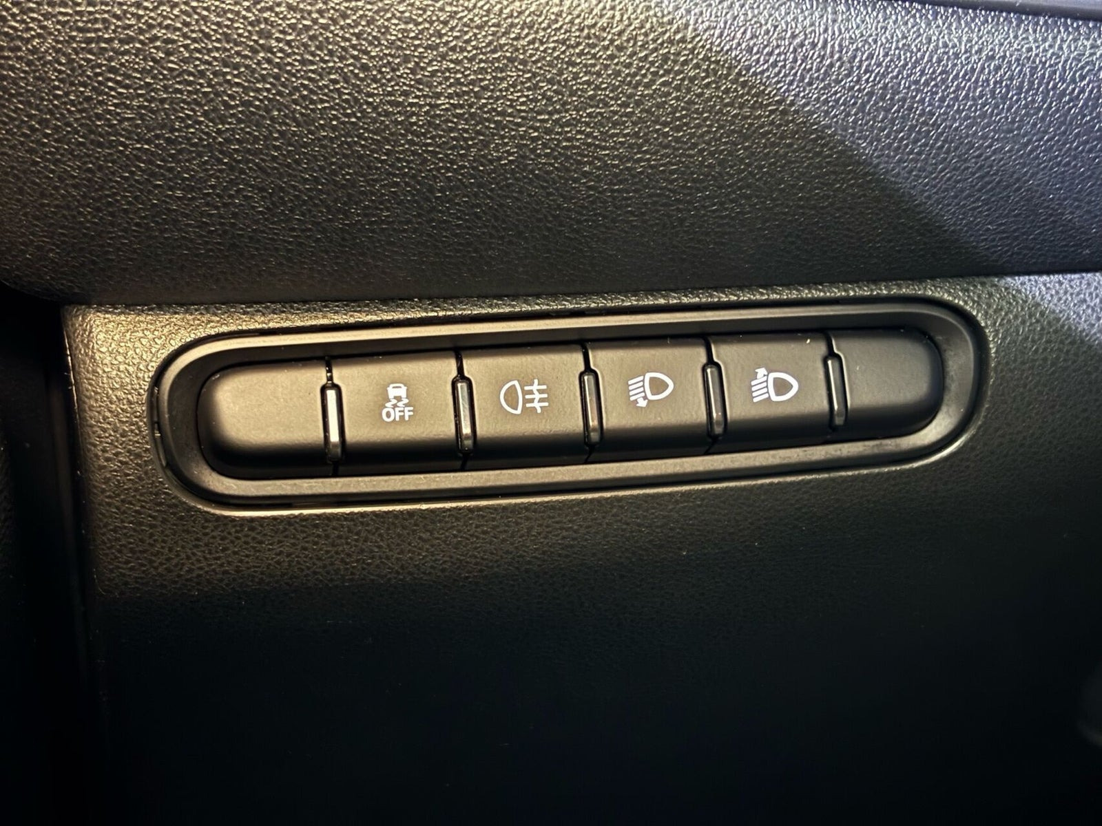 Hvid Fiat 500e fra 2023