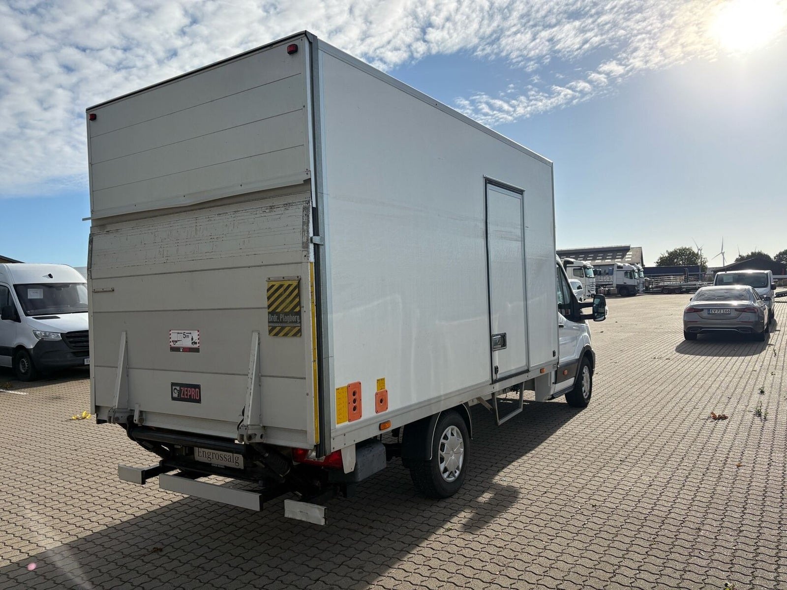 Hvid Ford Transit 350 L3 Chassis fra 2022