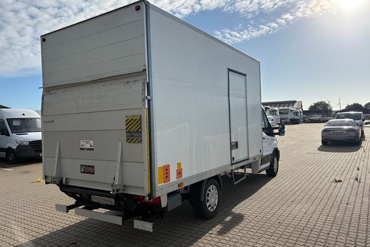 Hvid Ford Transit 350 L3 Chassis fra 2022
