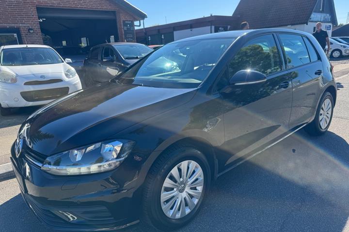 Sort VW Golf VII fra 2018