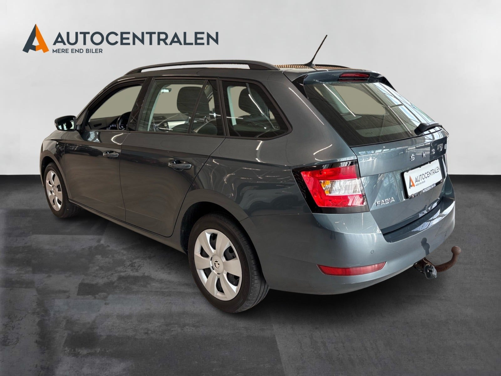 Grå Skoda Fabia fra 2020