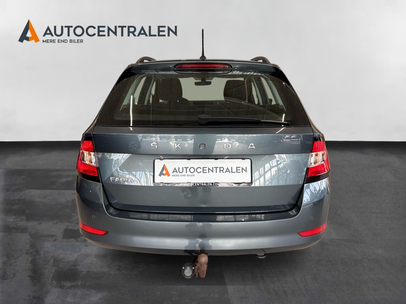 Grå Skoda Fabia fra 2020