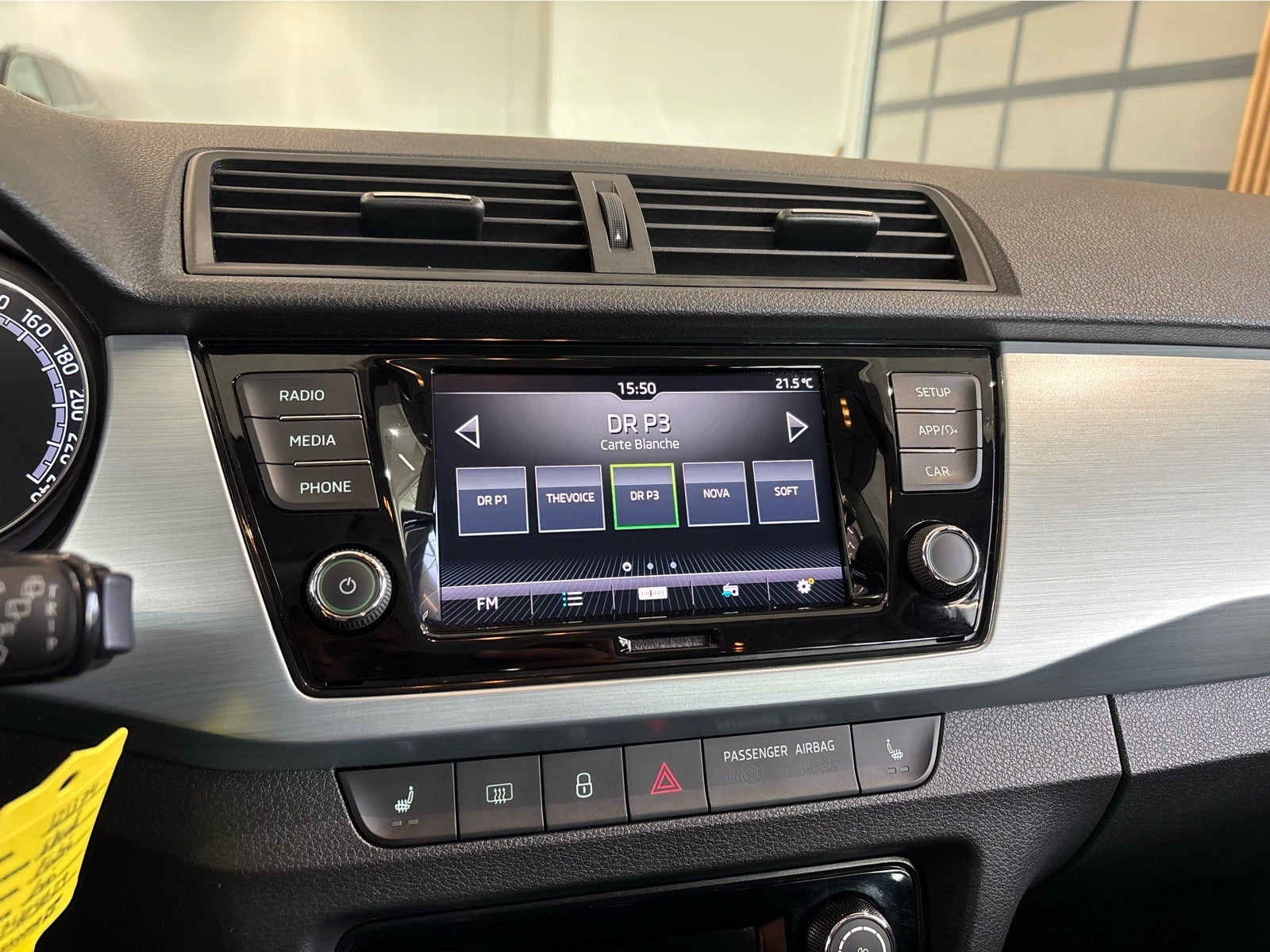 Grå Skoda Fabia fra 2020