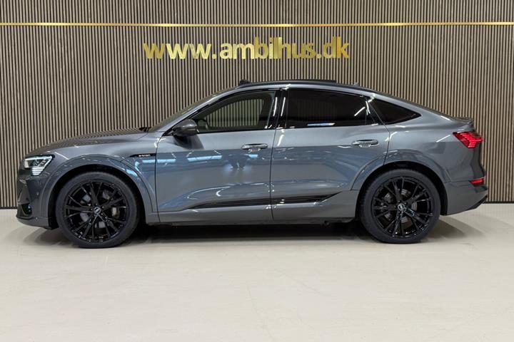 Grøn Audi e-tron fra 2022