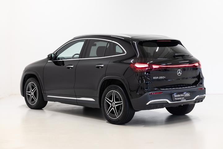 Sort Mercedes EQA250+ fra 2025