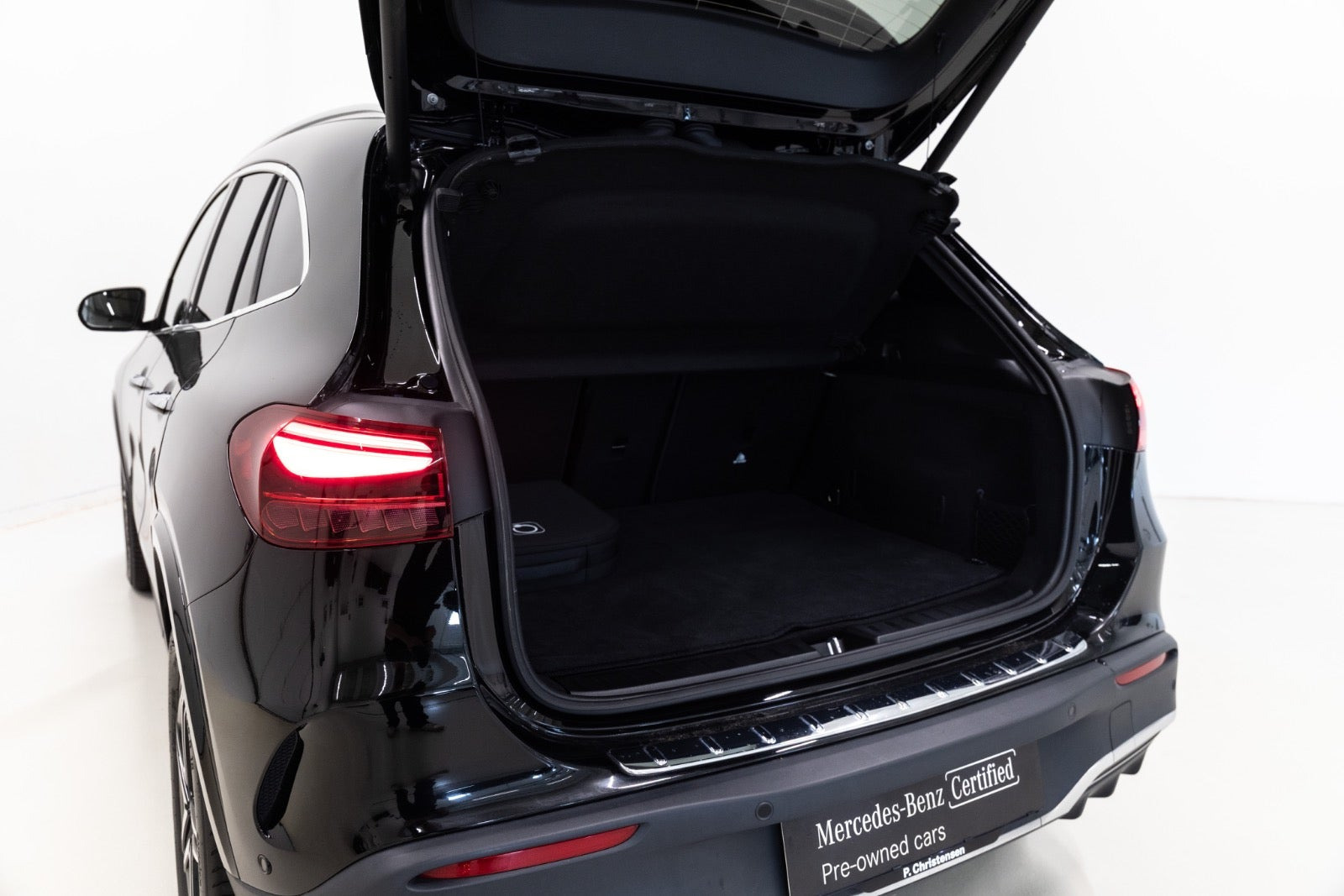 Sort Mercedes EQA250+ fra 2025