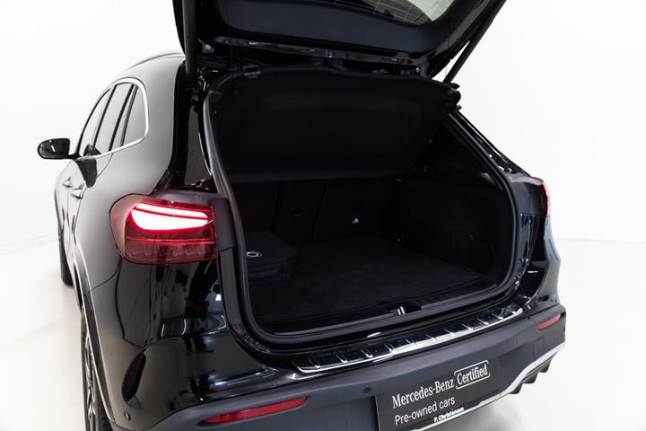 Sort Mercedes EQA250+ fra 2025