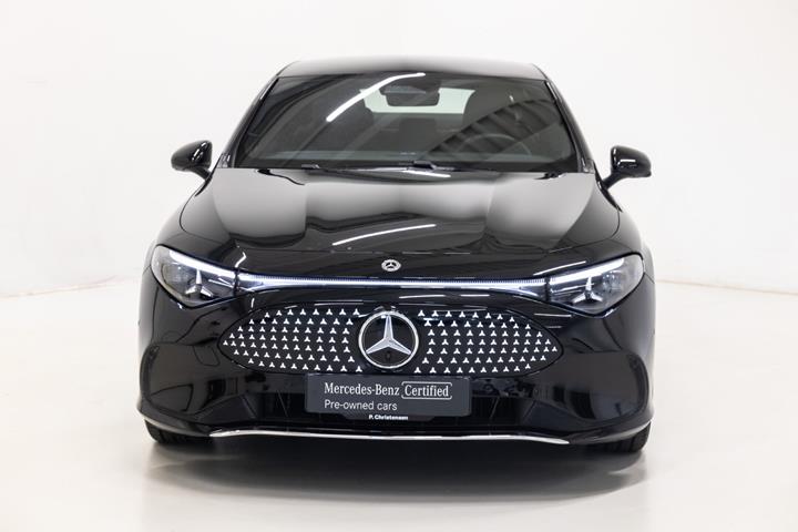 Sort Mercedes CLA250+ fra 2025