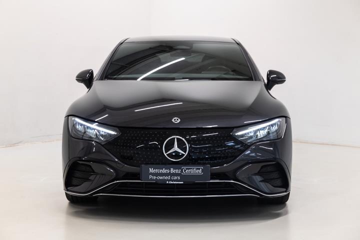 Grå Mercedes EQE350 fra 2024