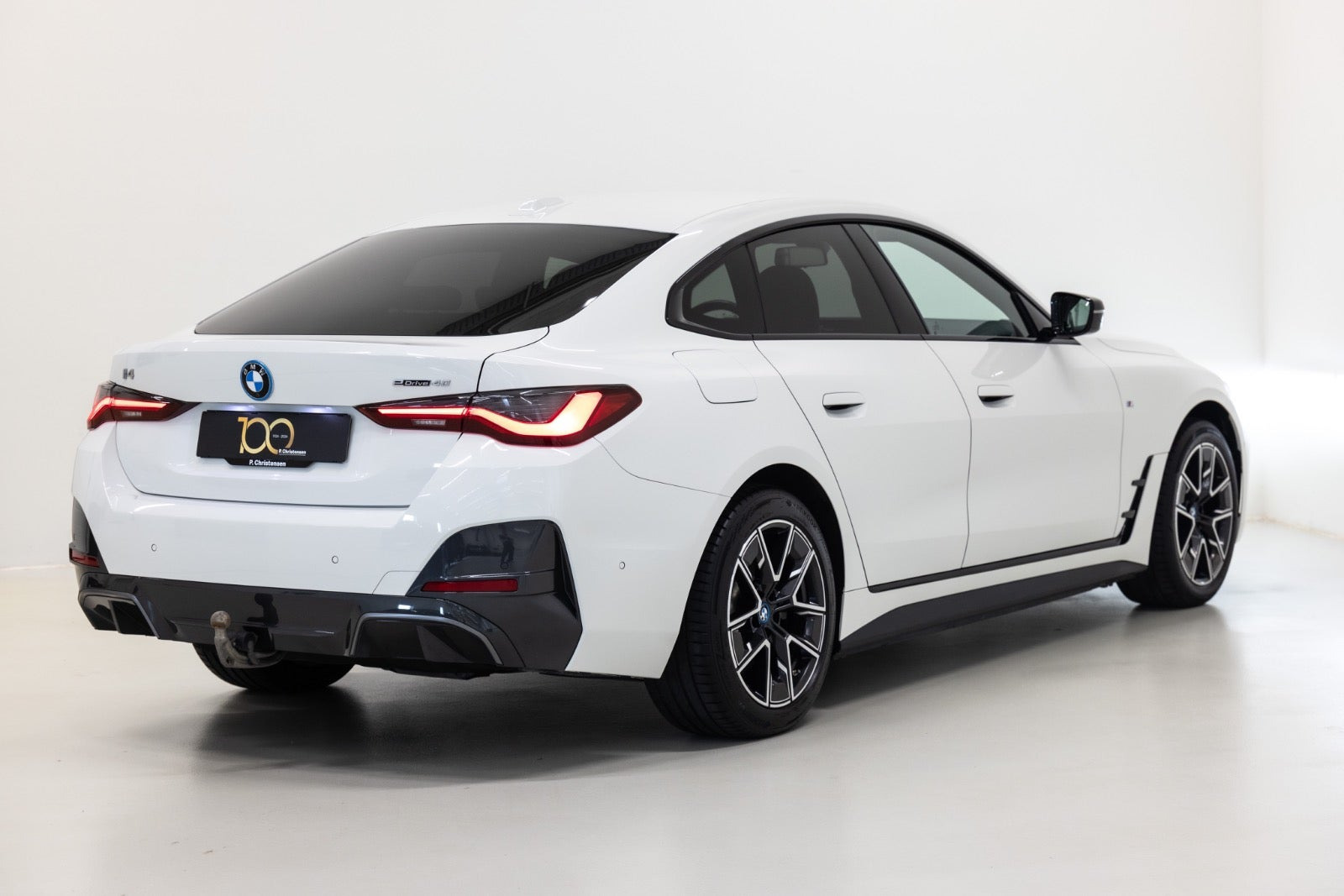 Hvid BMW i4 fra 2023