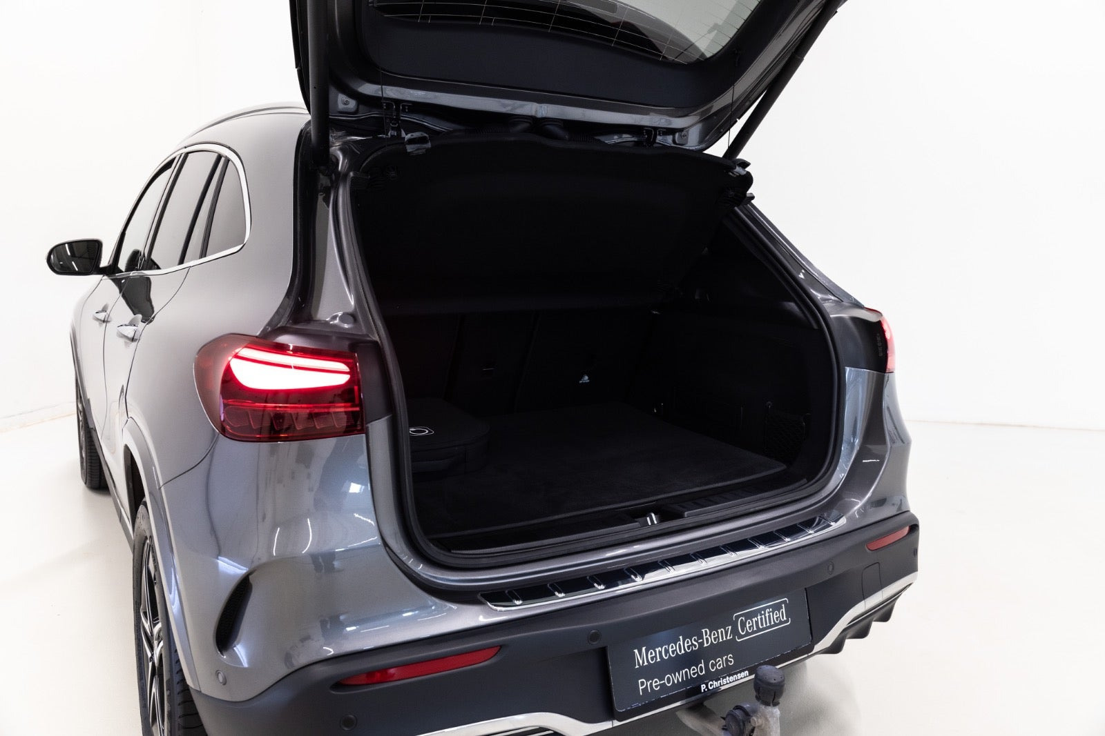 Grå Mercedes EQA250+ fra 2026