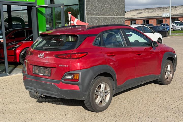 Grå Hyundai Kona fra 2020