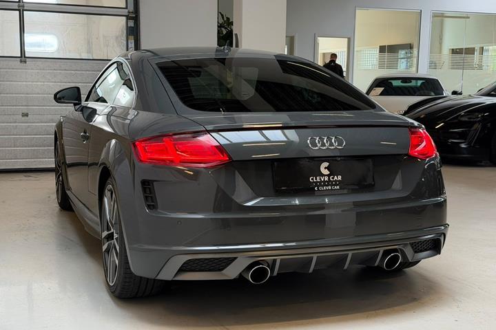 Grå Audi TT fra 2019