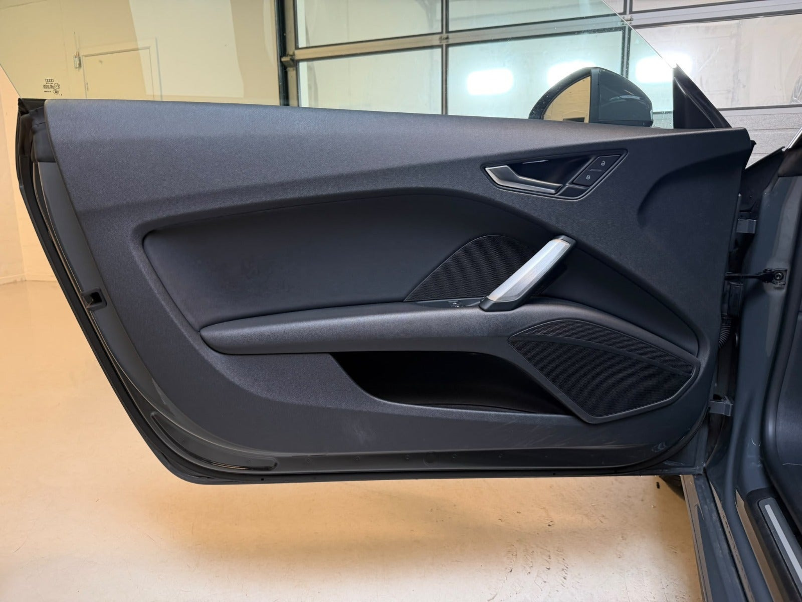 Grå Audi TT fra 2019