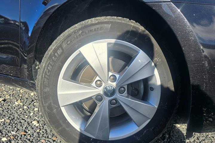 Sort Skoda Octavia fra 2020