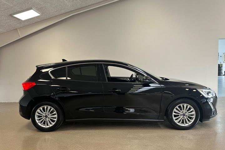 Sort Ford Focus fra 2019