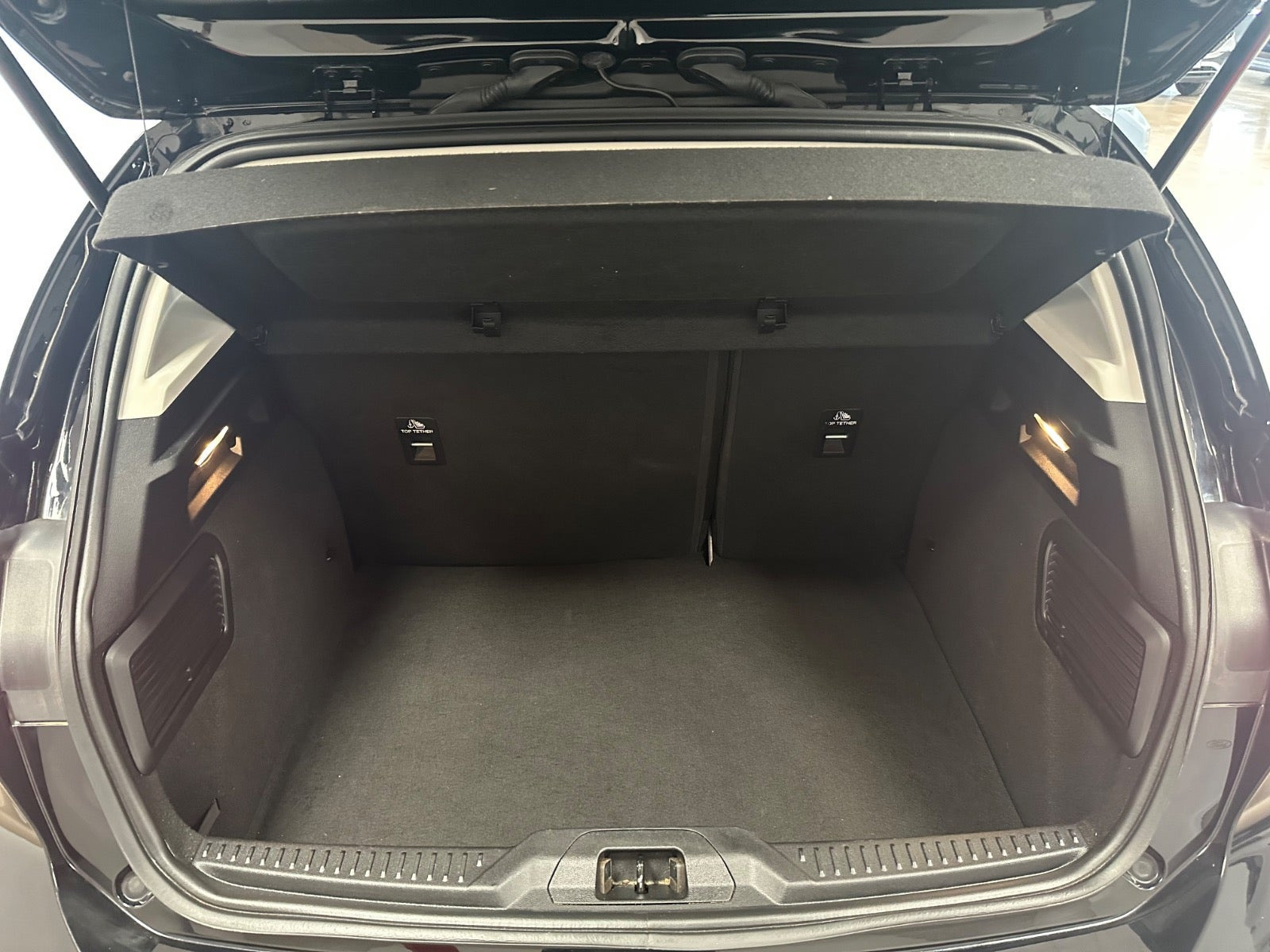 Sort Ford Focus fra 2019