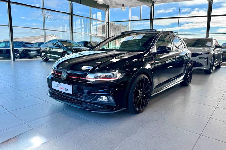 Sort VW Polo fra 2020