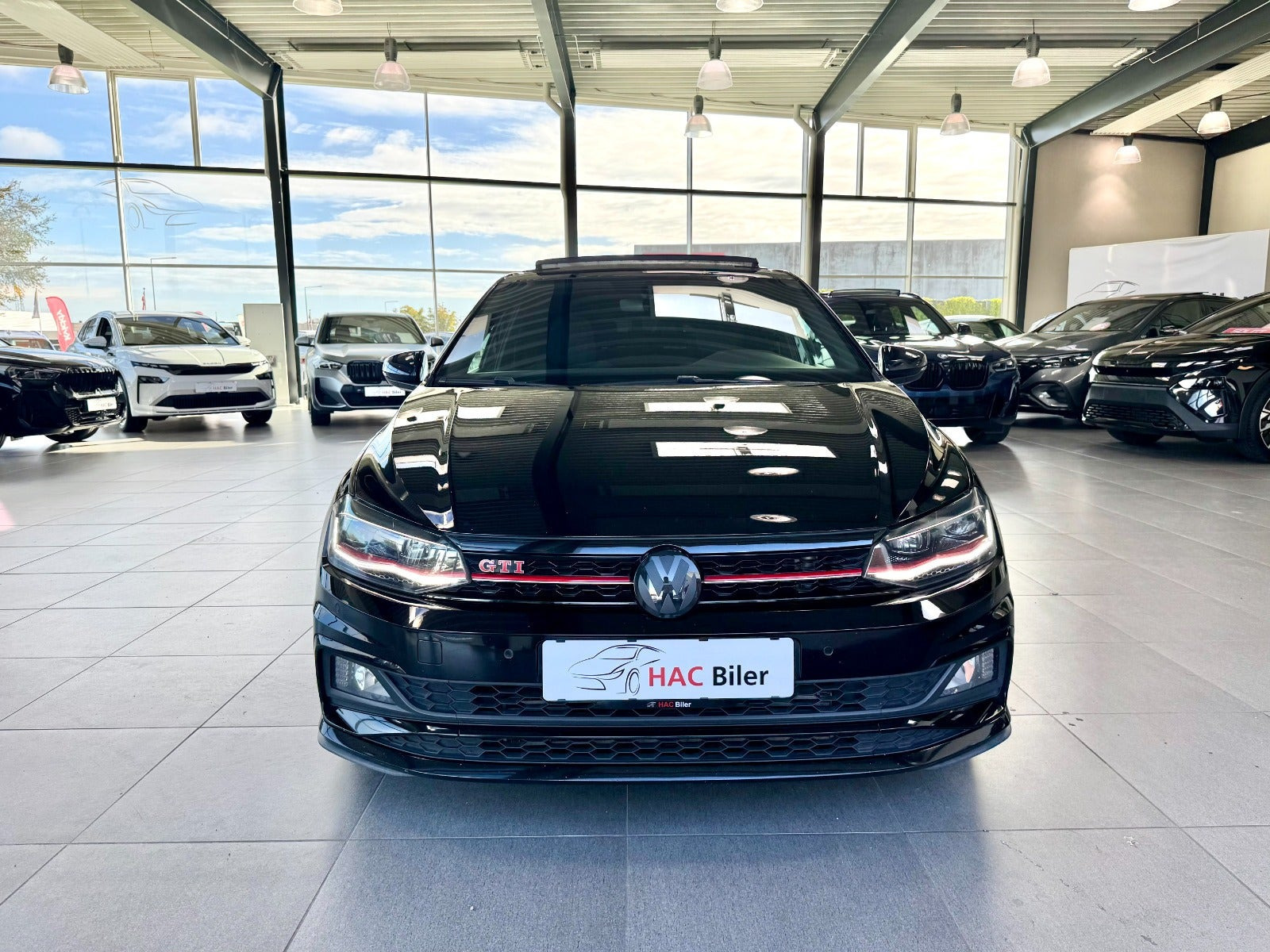 Sort VW Polo fra 2020