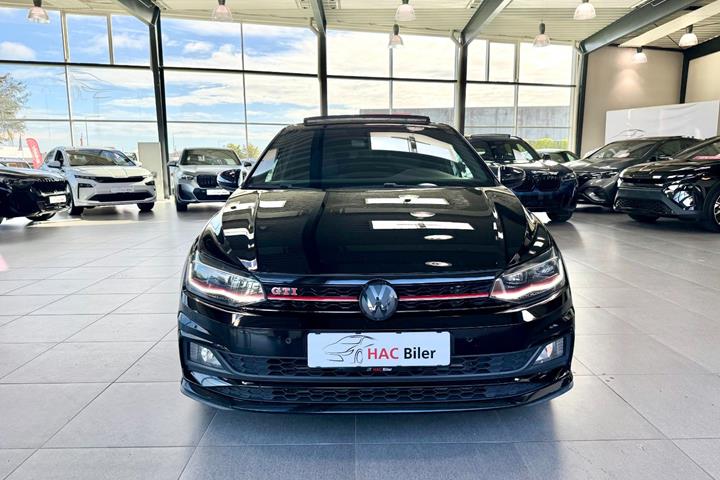 Sort VW Polo fra 2020